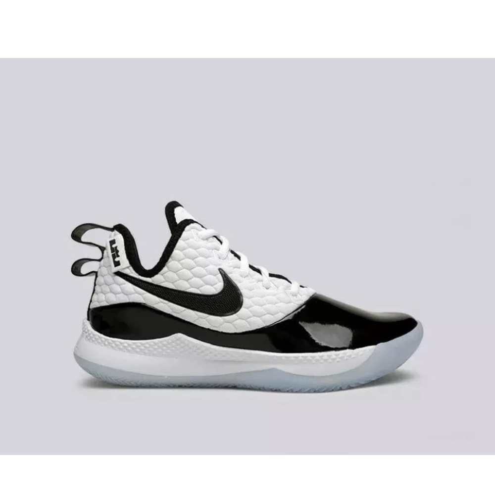 Nike Lebron witness 3 Prm Size 8.5